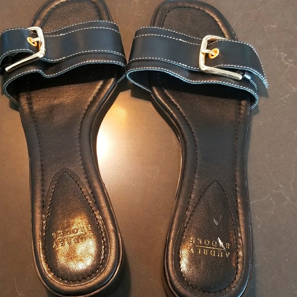 Audrey Brooke's size 10 leather womans shoes